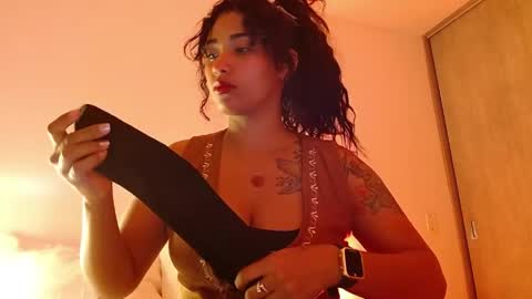 Snapshot of vicky_crazy chatting on April 26, 2:53 am Vicky online show from April 26, 2:53 am