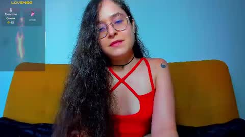 Snapshot of vicky_cristinax chatting on July 21, 10:34 pm Vicky online show from July 21, 10:34 pm