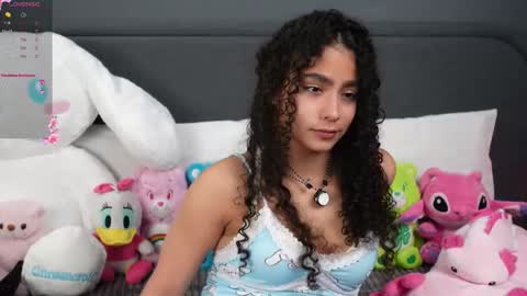 vicky_curly online show from December 20, 12:29 am