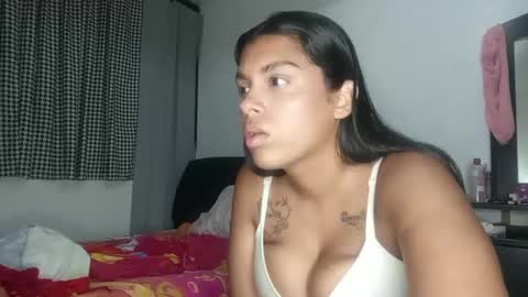 vickyhm22 online show from September 9, 2:11 am