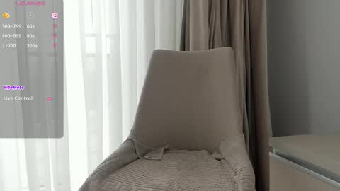 Snapshot of vickystonee chatting on March 22, 10:40 am Victoria online show from March 22, 10:40 am