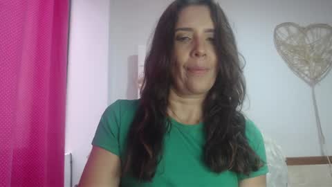 Snapshot of victoria25_meester chatting on January 12, 4:40 pm Hi guys Im victoria Be the one who can control me in PVT online show from January 12, 4:40 pm