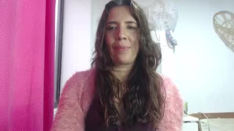 Snapshot of victoria25_meester chatting on January 30, 9:58 pm Hi guys Im victoria Be the one who can control me in PVT online show from January 30, 9:58 pm