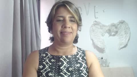 Snapshot of victoria25_meester chatting on September 19, 9:04 pm Hi guys Im victoria Be the one who can control me in PVT online show from September 19, 9:04 pm