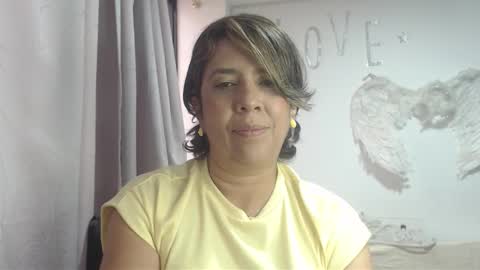 Snapshot of victoria25_meester chatting on September 26, 7:18 pm Hi guys Im victoria Be the one who can control me in PVT online show from September 26, 7:18 pm