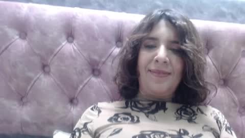 Snapshot of victoria25_meester chatting on May 25, 2:56 pm Hi guys Im victoria Be the one who can control me in PVT online show from May 25, 2:56 pm