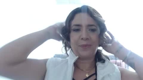 Snapshot of victoria25_meester chatting on June 10, 3:00 pm Hi guys Im victoria Be the one who can control me in PVT online show from June 10, 3:00 pm