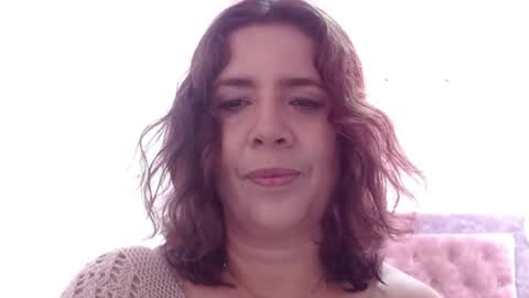 Snapshot of victoria25_meester chatting on June 14, 2:08 pm Hi guys Im victoria Be the one who can control me in PVT online show from June 14, 2:08 pm
