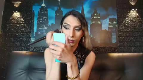 Victoria online show from November 13, 9:58 pm