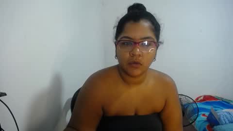 Snapshot of victoria_big1 chatting on March 29, 12:05 pm lut83 online show from March 29, 12:05 pm