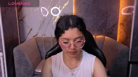 victoria_castillo_b online show from February 28, 3:07 am