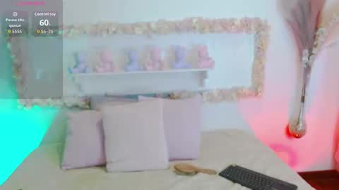victoria_cherry_ online show from October 6, 11:40 am