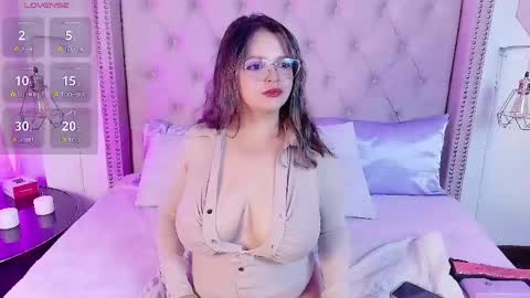 victoria_cherry_ online show from April 16, 11:11 am