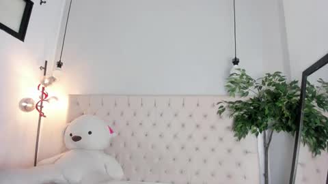 Victoria online show from April 15, 7:21 pm