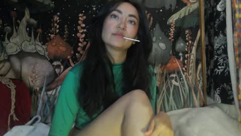 Victoria online show from May 14, 8:26 pm