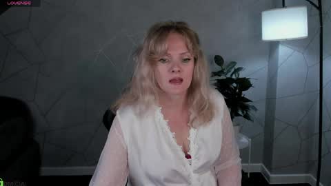 Snapshot of victoria_nelson chatting on May 17, 1:14 am Victoria My schedule for the week 2 GMT 3am-9am TuWeThFrSa online show from May 17, 1:14 am