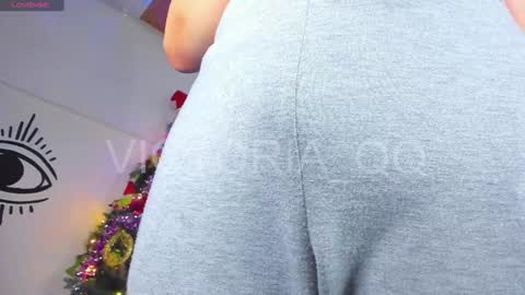 Snapshot of victoria_qq chatting on December 24, 1:49 am D A N I online show from December 24, 1:49 am