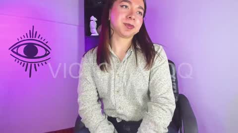 Snapshot of victoria_qq chatting on January 4, 6:41 am D A N I online show from January 4, 6:41 am