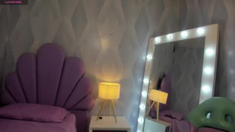 Snapshot of victoria_rico chatting on April 5, 11:02 pm Victoria online show from April 5, 11:02 pm