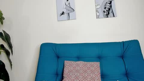 VICTORIA  online show from February 20, 1:11 pm