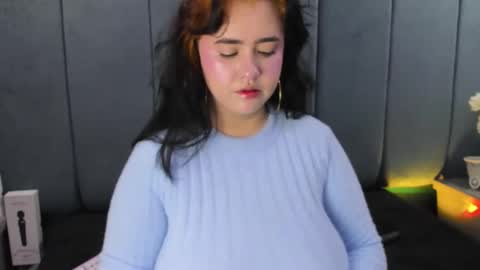 Snapshot of victoria_rossy_ chatting on April 23, 9:50 pm Victoria online show from April 23, 9:50 pm