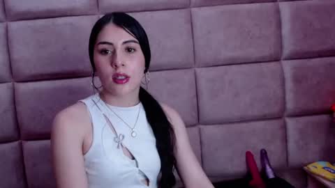 Snapshot of victoria_storm_ chatting on February 8, 7:16 pm victoria_storm_ online show from February 8, 7:16 pm