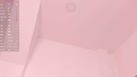 Snapshot of victoria_vallejo chatting on March 6, 2:40 pm victoria  online show from March 6, 2:40 pm