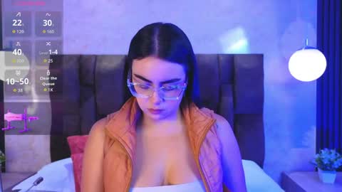 Snapshot of victoriaandrade chatting on April 20, 12:08 pm Victoria Andrade online show from April 20, 12:08 pm