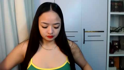 Victoria Harper online show from March 15, 7:03 am