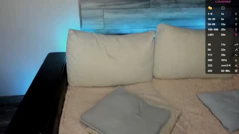 Snapshot of victoriakittty chatting on September 13, 11:37 pm Victoria online show from September 13, 11:37 pm