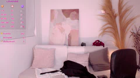 Victoria online show from April 14, 3:45 am