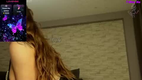 Snapshot of victoriamazze chatting on July 25, 3:04 am Victoria online show from July 25, 3:04 am