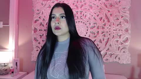 Snapshot of victoriapowell chatting on September 16, 11:55 am Victoria online show from September 16, 11:55 am