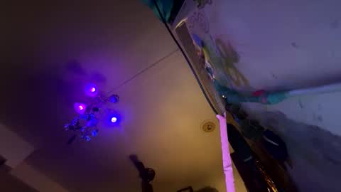 Snapshot of victoriaryderxxxoo chatting on May 18, 2:51 am victoriaryderxxxoo online show from May 18, 2:51 am