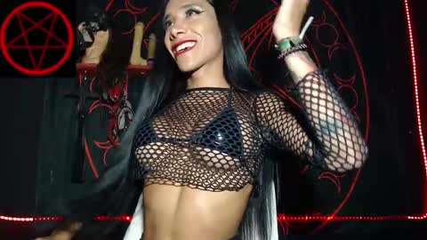 Snapshot of victoriavampire666 chatting on December 4, 11:57 pm Victoria Vampire online show from December 4, 11:57 pm