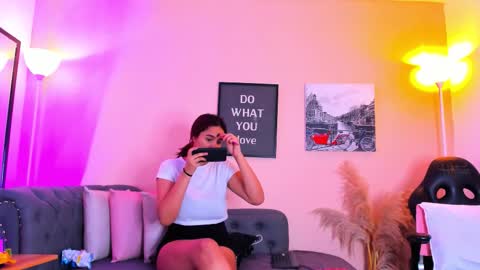 Snapshot of victoriazans chatting on February 17, 3:47 am Victoriazans online show from February 17, 3:47 am