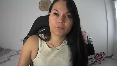 Snapshot of victorigamers chatting on November 3, 7:42 am victorigamers online show from November 3, 7:42 am