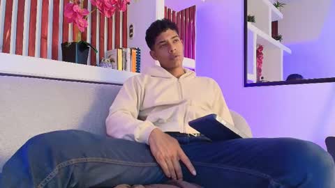 Victory online show from April 18, 7:58 pm