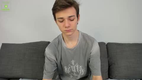 Snapshot of viego_pattel chatting on October 29, 12:51 pm Viego Pattel online show from October 29, 12:51 pm