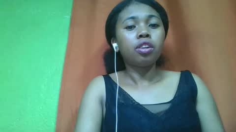 Snapshot of vierge28430 chatting on April 29, 6:36 pm vierge28430 online show from April 29, 6:36 pm