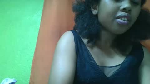Snapshot of vierge28430 chatting on May 2, 6:24 pm vierge28430 online show from May 2, 6:24 pm