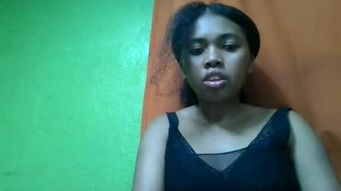 Snapshot of vierge28430 chatting on May 27, 8:00 am vierge28430 online show from May 27, 8:00 am