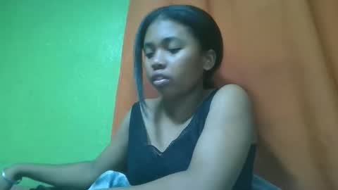 Snapshot of vierge28430 chatting on June 3, 2:03 am vierge28430 online show from June 3, 2:03 am
