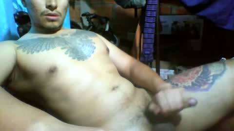 Snapshot of viernes1010 chatting on June 19, 1:26 pm viernes1010 online show from June 19, 1:26 pm
