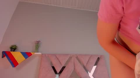 Snapshot of viictoria_becker chatting on July 18, 11:25 am Victoria online show from July 18, 11:25 am