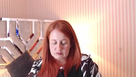 Snapshot of viioletamora chatting on December 31, 3:34 am Violeta online show from December 31, 3:34 am