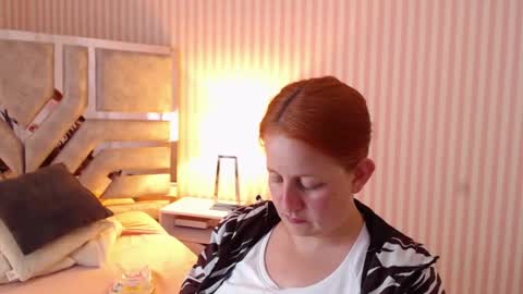Snapshot of viioletamora chatting on January 13, 12:30 am Violeta online show from January 13, 12:30 am