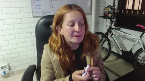 Snapshot of viioletamora chatting on February 16, 4:42 am Violeta online show from February 16, 4:42 am