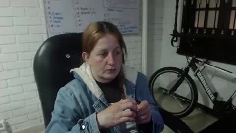 Snapshot of viioletamora chatting on February 23, 5:01 am Violeta online show from February 23, 5:01 am