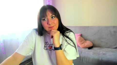 Snapshot of vik_and_love chatting on April 29, 3:10 am Vika online show from April 29, 3:10 am